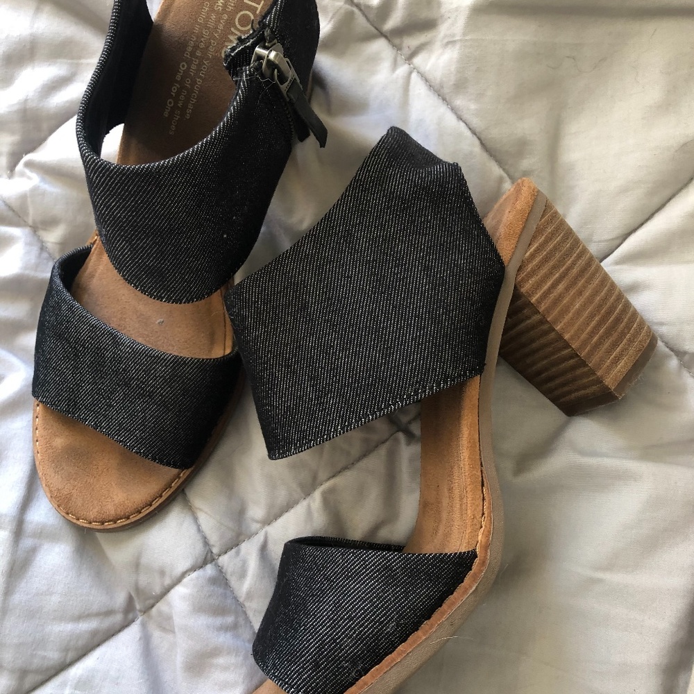 TOMS heels